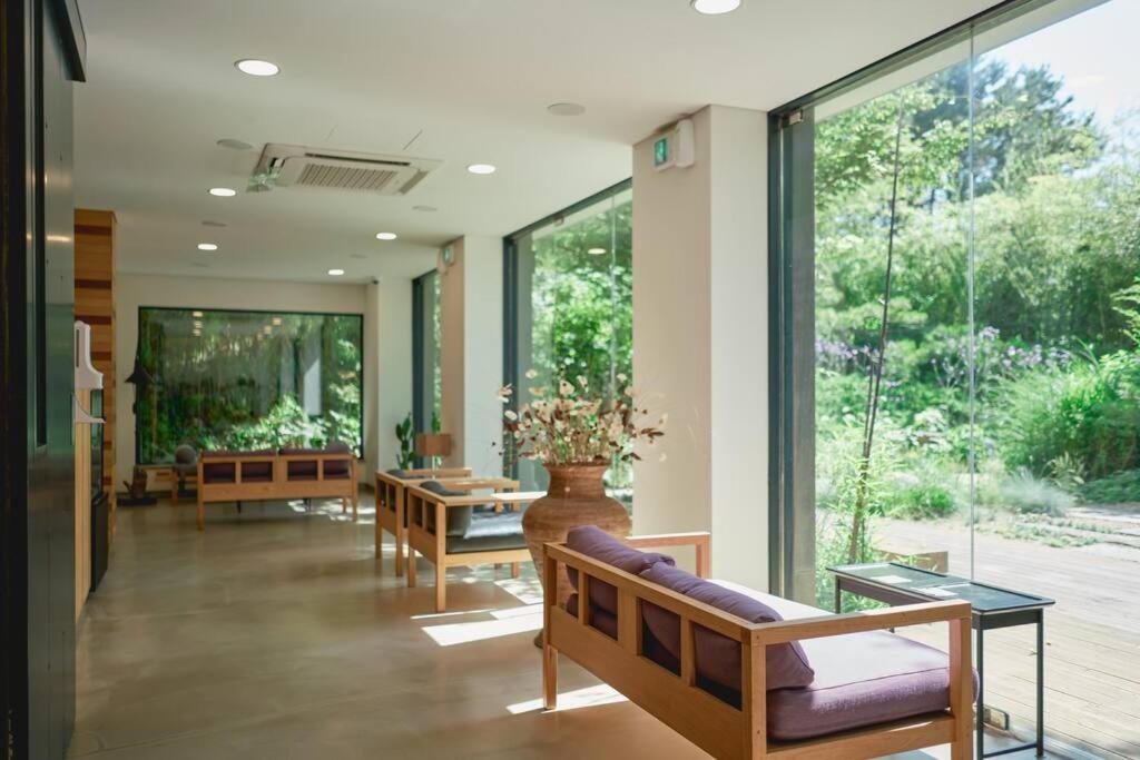 Scenery After Rain Bed & Breakfast Yangyang Ngoại thất bức ảnh